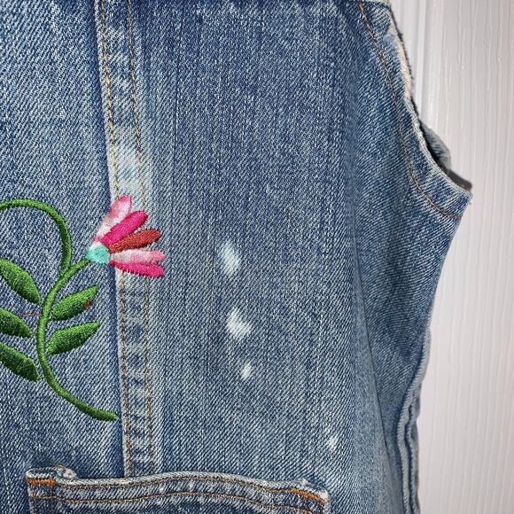 Vintage Levi's Women's Fresh Produce Denim Vest Size L Floral Embroidery Boho - Picture 12 of 13